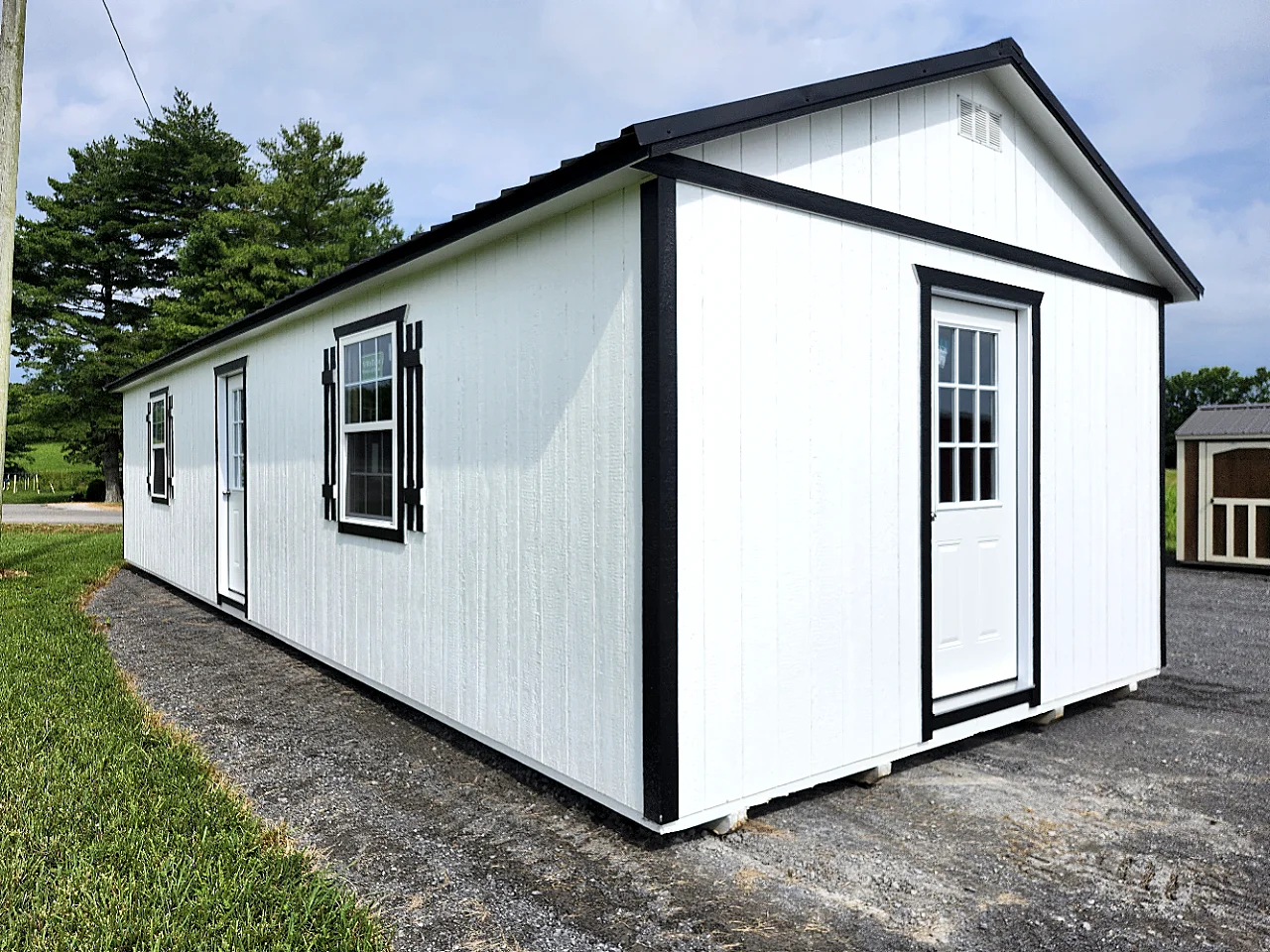 14x40 Deluxe Utility with Vinyl Windows