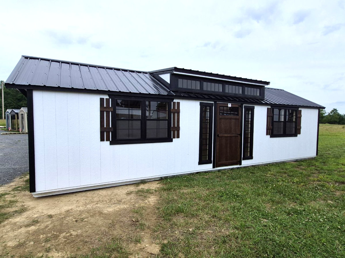 12x32 Mission Building with LP SilverTech Siding - Image 1