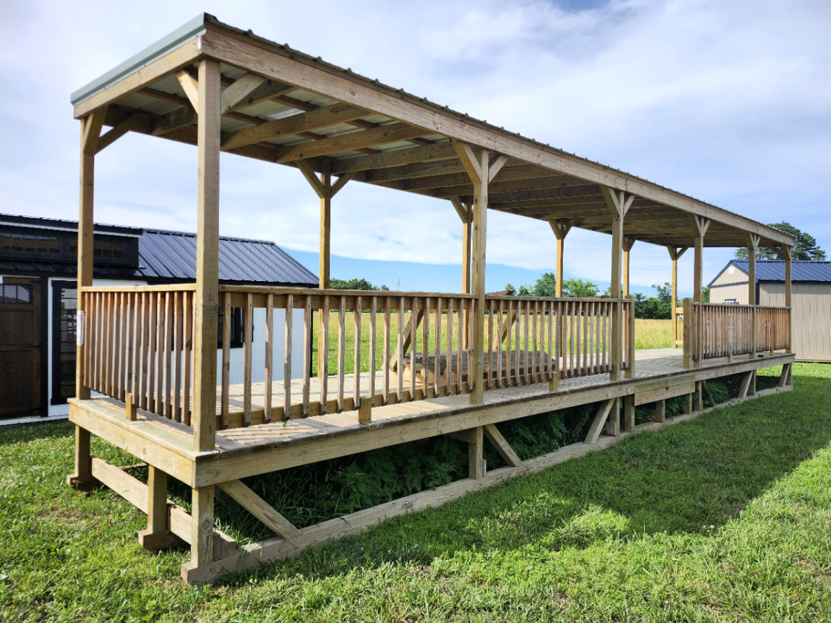 Display Model - 8x40 Portable Deck - Image 1