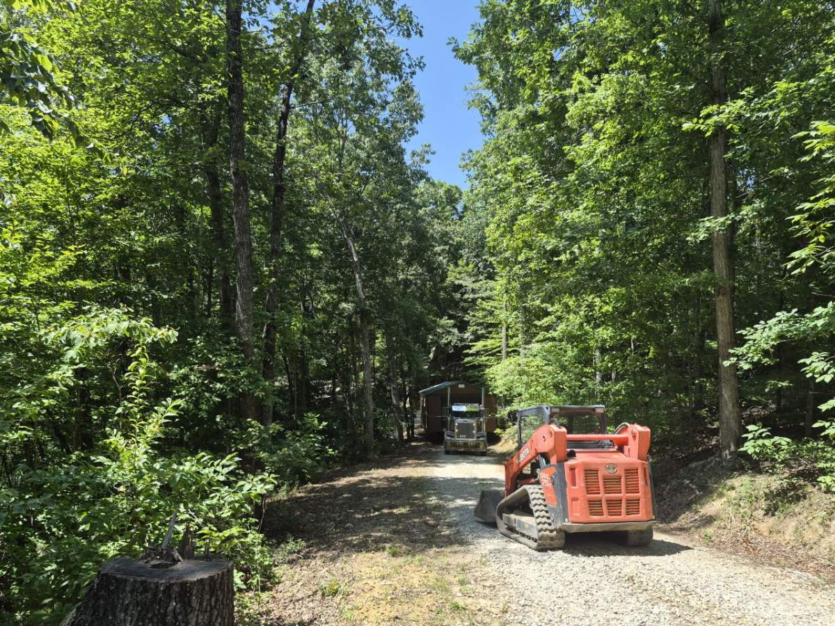 16x40 Workshop Shed Delivered to Moss, TN gallery image 6