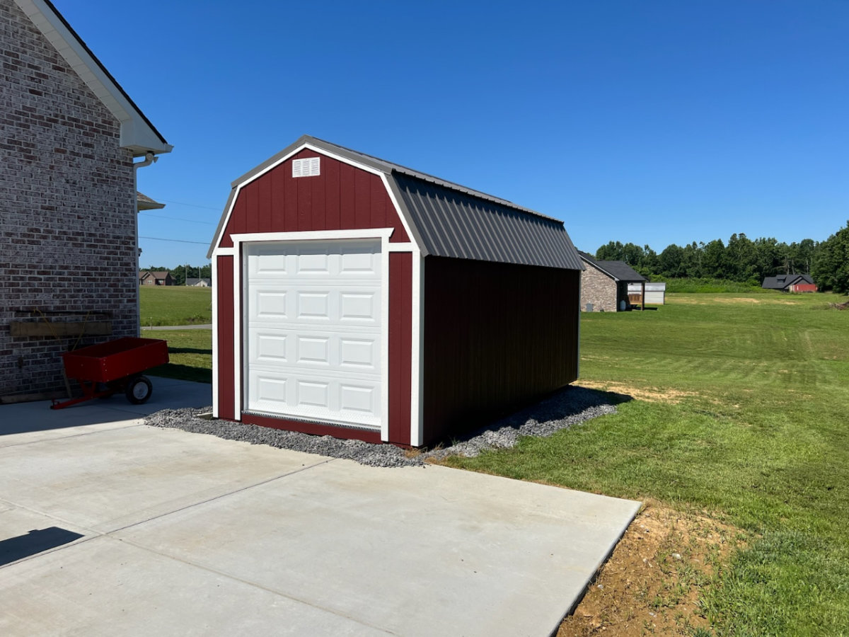 Custom 10x20 Lofted Garage Delivered in Lafayette, Tennessee